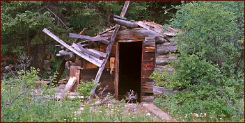 Unidentified Cabin in townsite